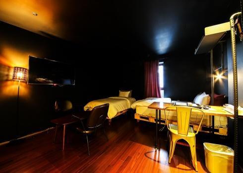 Hotel Elephant Shower Jinju Exterior foto
