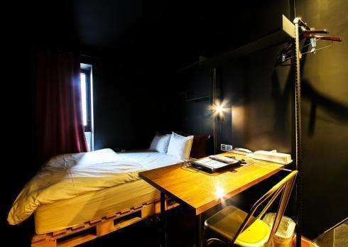 Hotel Elephant Shower Jinju Exterior foto